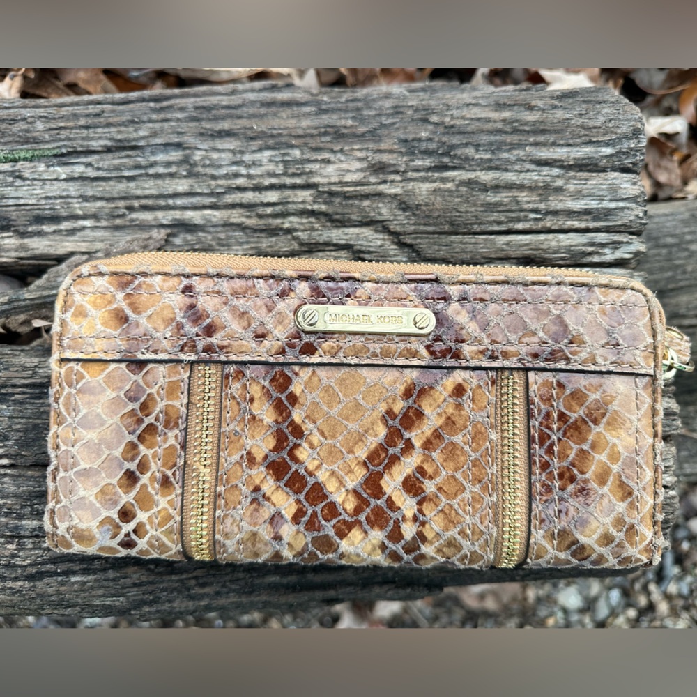 Michael Kors wallet